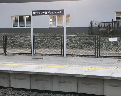 Peron Nowy Dwor Mazowiecki