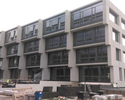 Biurowiec p4 warszawa elewacja betonowa klinika betonu 9 compressed