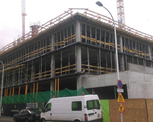 Centrum praskie koneser elewacja gzymsy realizacja klinika betonu 2 compressed