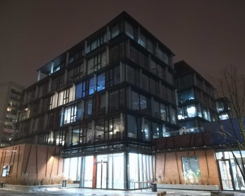 Centrum praskie koneser elewacja gzymsy realizacja klinika betonu 3 compressed