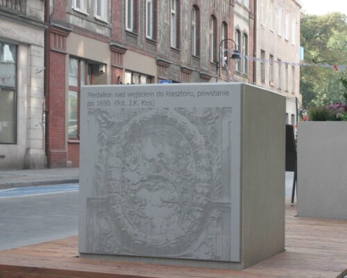 Fotobetonowe szesciany wroclaw realizacja klinika betonu 3 compressed