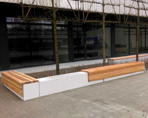 Klinika betonu mala architektura donice i lawki betonowe hala banacha realizacja 1 compressed