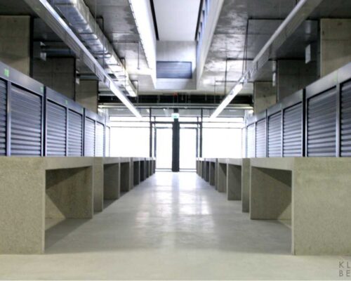 Klinika betonu mala architektura donice i lawki betonowe hala banacha realizacja 6 compressed
